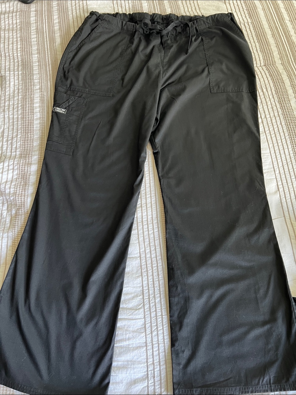 Black Women Elastic-Waist Cargo Pants